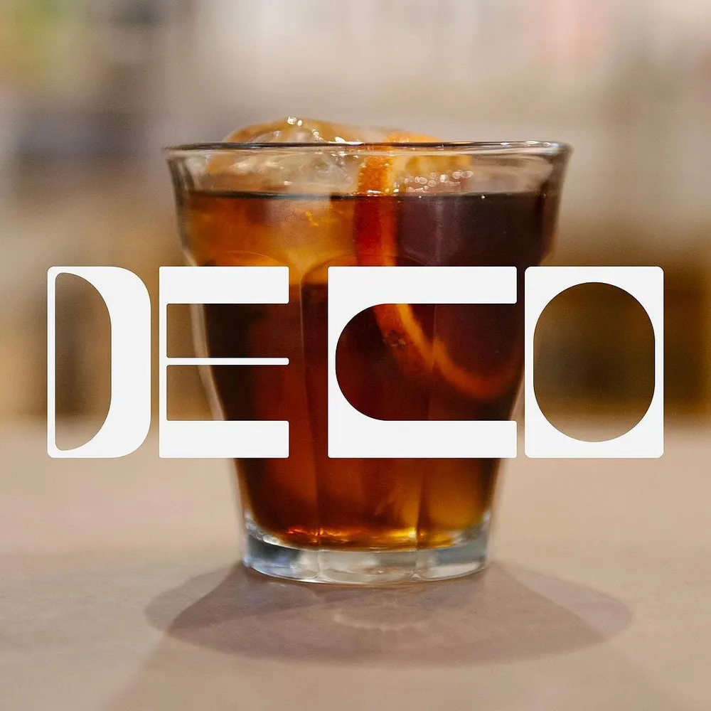 Deco logo by Laspatos